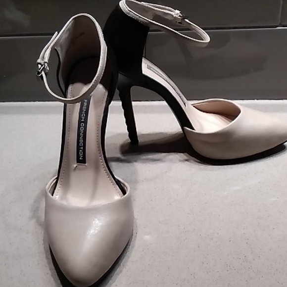 French Connection Shoes - 🗼HPick🗼French Connection "Catia" Heels